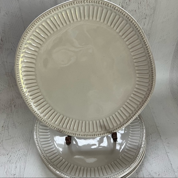 Stoneware Debossed Dinner Plates from Hearth & Hand with Magnolia - Set of 4 NIB - Picture 2 of 5